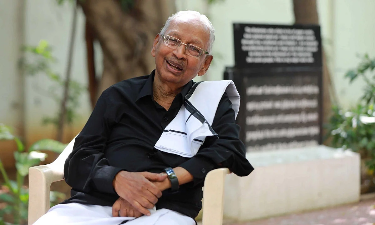 ஜூ.வி பைட்ஸ்: வேலூர் `லாட்ஜ்' வில்லங்கம், வீரமணி `அமைதி'க்குப் பின்னால், தேர்வாணைய தகிடு தத்தங்கள்!