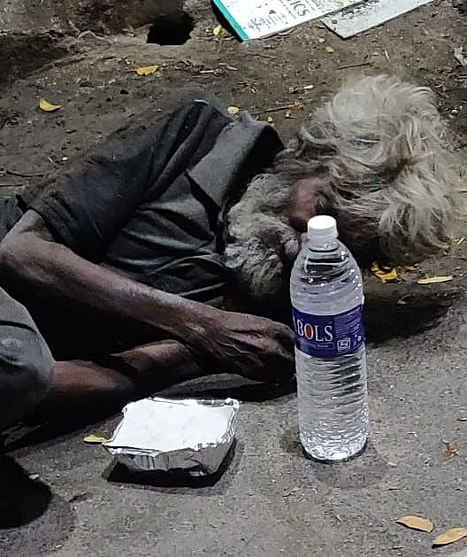 உணவு உதவி