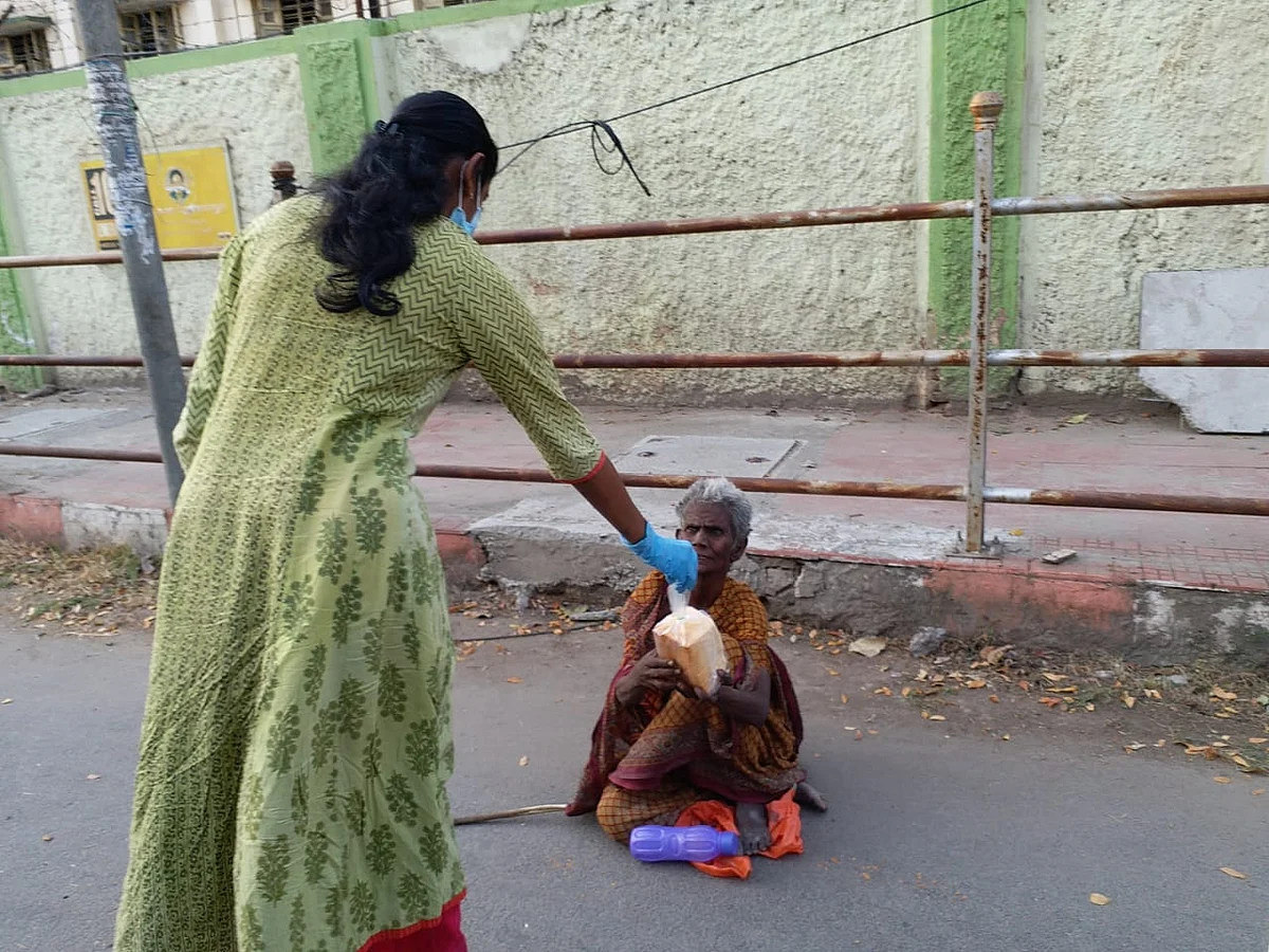உதவும் நிவேதிதா