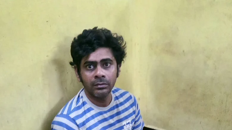 வெடிகுண்டு மிரட்டல் விடுத்த சிக்கந்தர்