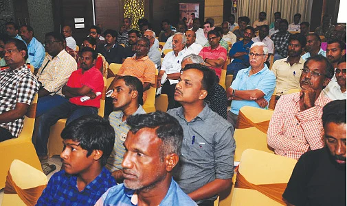 தீர்வு தந்த
முதலீட்டுக் கூட்டம்