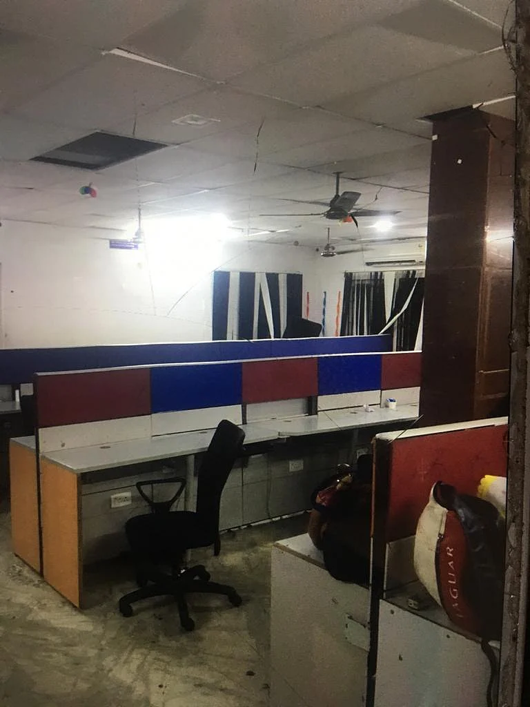 போலி கால் சென்டர் அலுவலகம்