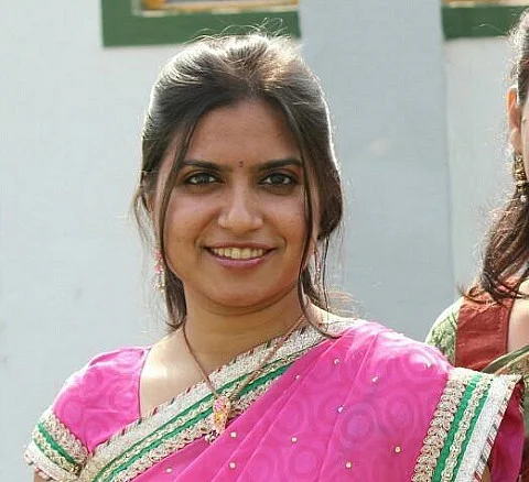 மினாள் தகாவே போஸ்லே