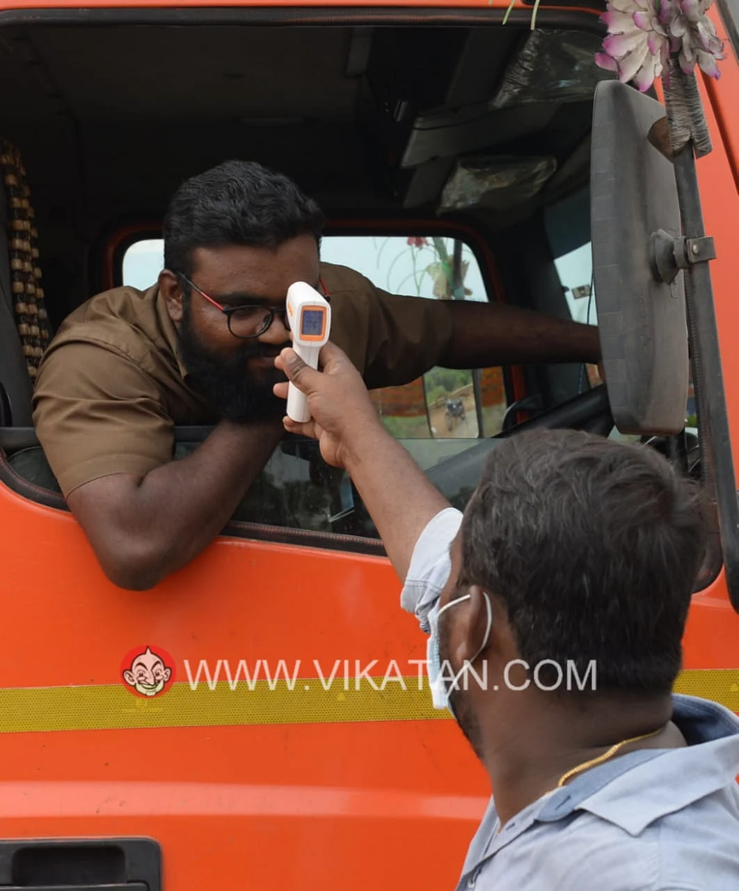 தமிழக கேரள எல்லையில் கொரோனா சோதனை