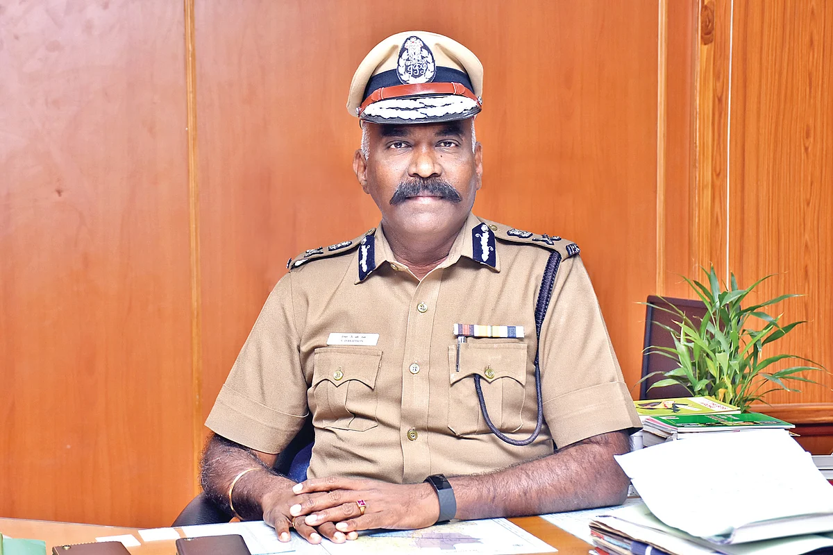 ADGP டேவிட்சன் தேவாசீர்வாதம்