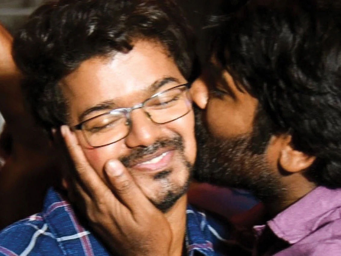 வலைபாயுதே