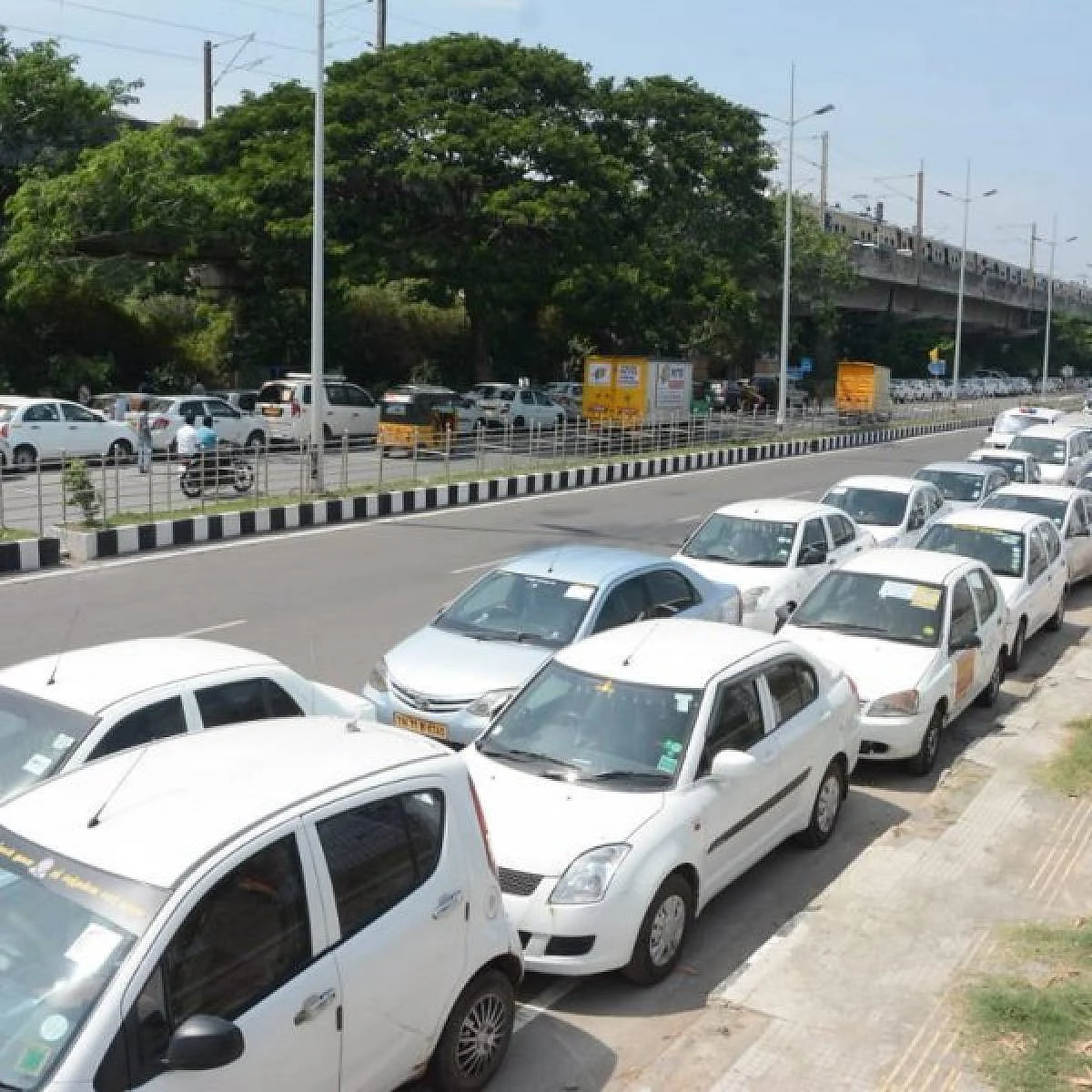 சாலைப் போக்குவரத்து