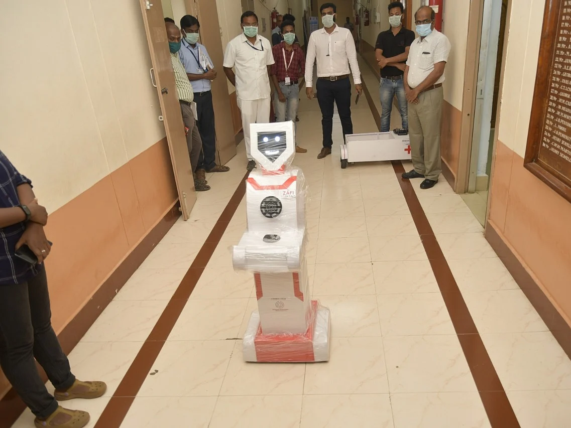 கொரோனா வைரஸ் தொற்று.. உதவ வருகிறது ரோபோ! -திருச்சியில் முன்னோட்டம் #Corona