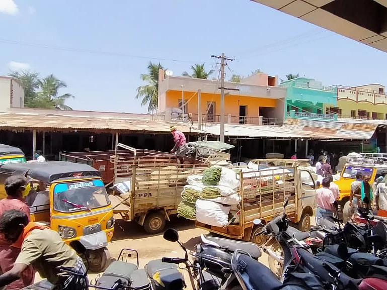 யானை மார்க்கெட்டில் குவிந்த நூற்றுக்கணக்கான வியாபாரிகள்... பதறிய ஆண்டிபட்டி மக்கள்!