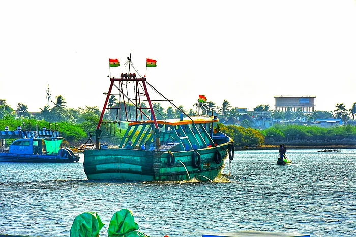 விசைப்படகு