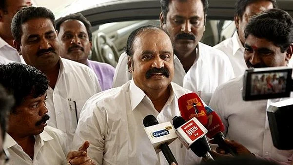 புகழேந்தி