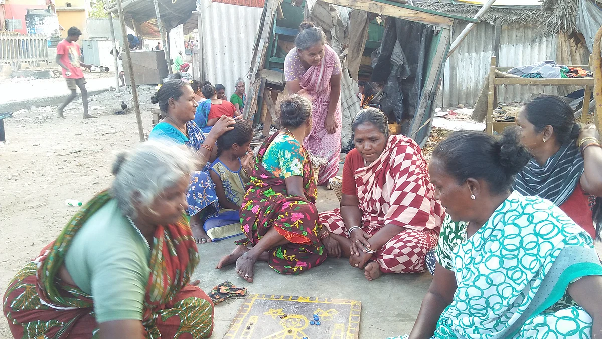 காசிமேடு பகுதியில்...