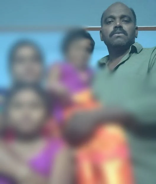 குடும்பத்தினருடன் சுவாமிநாதன்