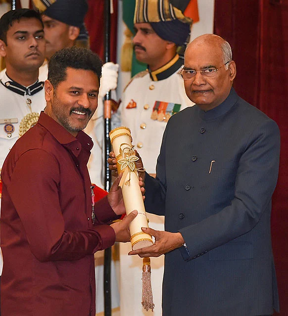 பிரபுதேவா பத்மஶ்ரீ வாங்கியபோது