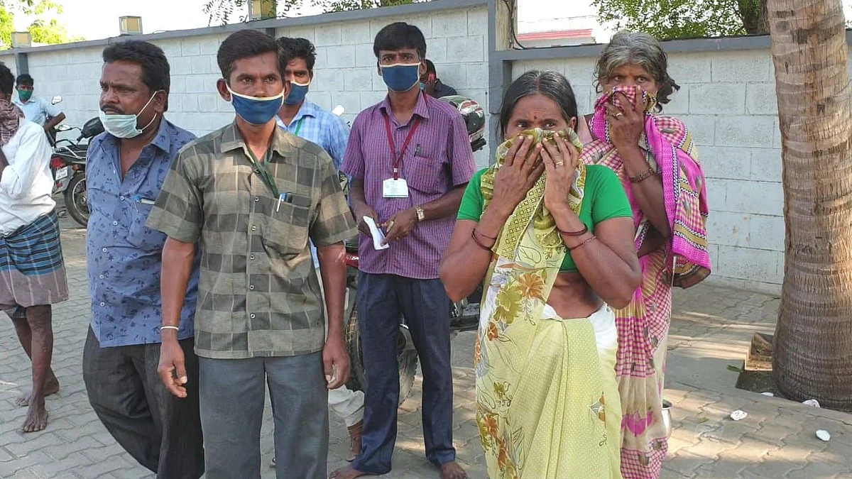 சம்பவ இடத்தில் இருந்த நபர்கள்