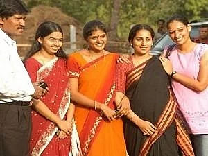 ‘மெட்டி ஒலி'