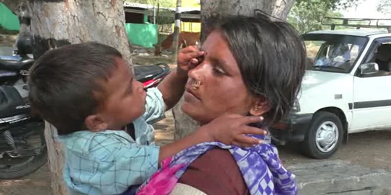 வடமாநிலத்தவர்கள் பயணம்
