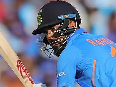`உலகக் கோப்பை பேட் முதல் ஜெர்சி வரை..!’- பாதிக்கப்பட்ட குழந்தைகளுக்கு நிதி திரட்டும் கே.எல்.ராகுல்