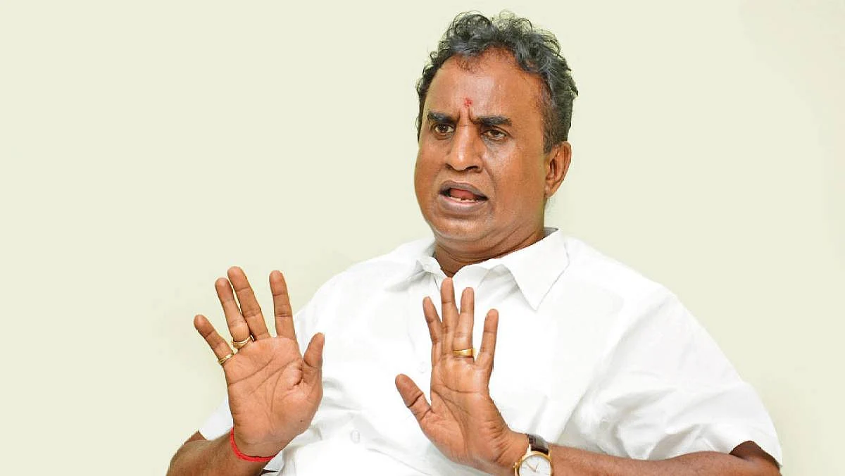 வேலுமணி