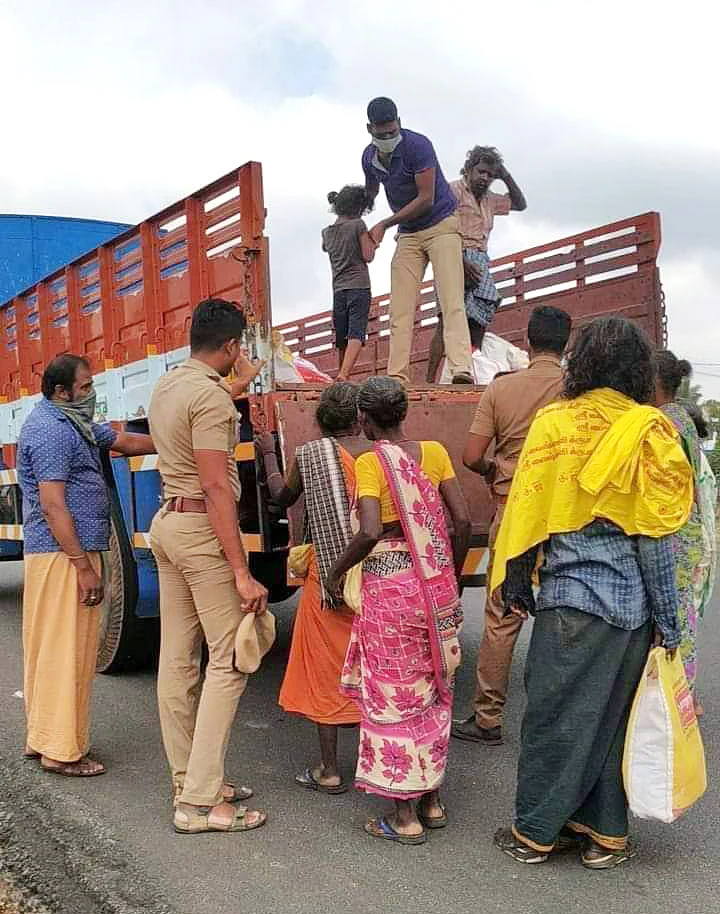 கூலித் தொழிலாளிகள்