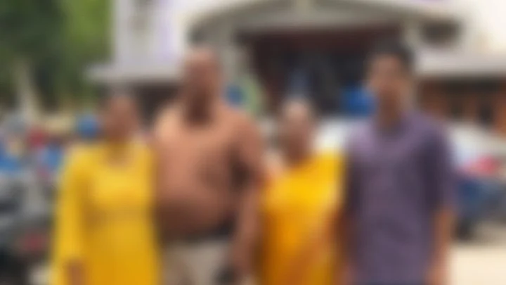 கொரோனா தொற்றால் இறந்த டாக்டரின் குடும்பம்