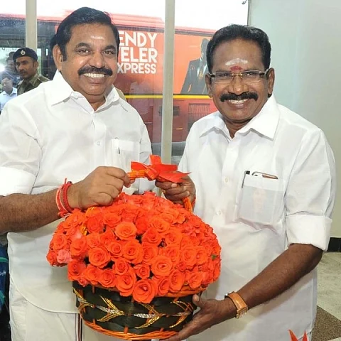 எடப்பாடியுடன்
