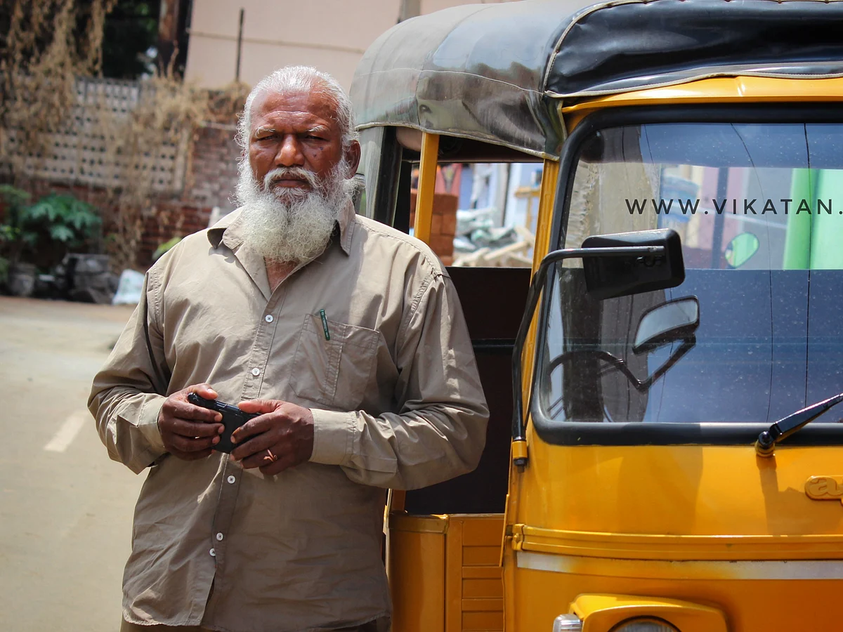 வலியில் துடித்த ஒடிசா பெண்.. பிரசவம் பார்த்த ஆட்டோ சந்திரன்! -கோவை நெகிழ்ச்சி