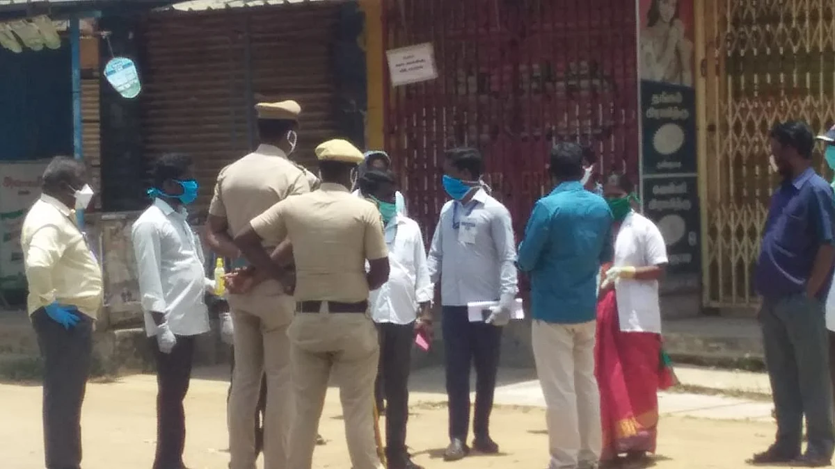 ஊரணிபுரத்தில் கொரோனா தடுப்புப் பணி