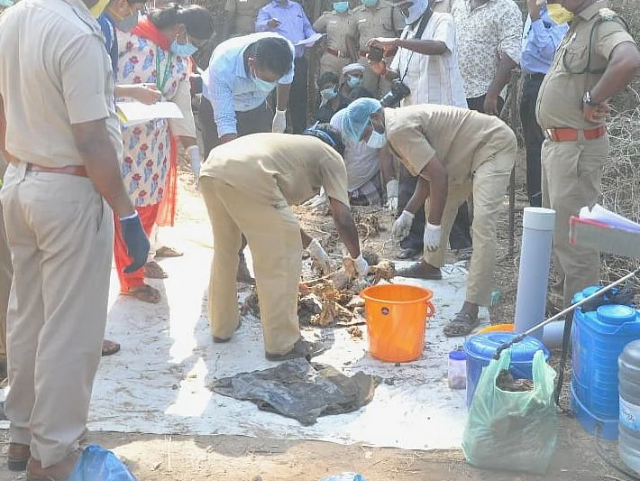 `கேங் மோதல்; ஒரே குழியில் புதைக்கப்பட்ட 3 பேர் ’ - 10 மாதங்களுக்குப் பிறகு சிக்கிய கொள்ளையர்கள்