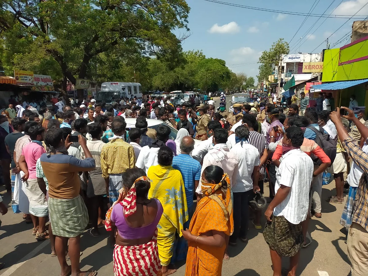 மக்கள் போராட்டம்