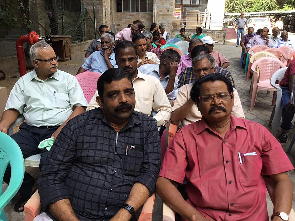 மத்திய அரசு ஊழியர்கள்