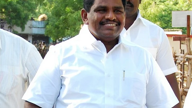 அனிதா ராதாகிருஷ்ணன்
