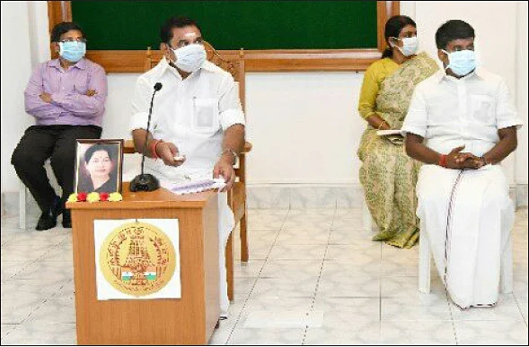 எடப்பாடி பழனிசாமி, விஜயபாஸ்கர்
