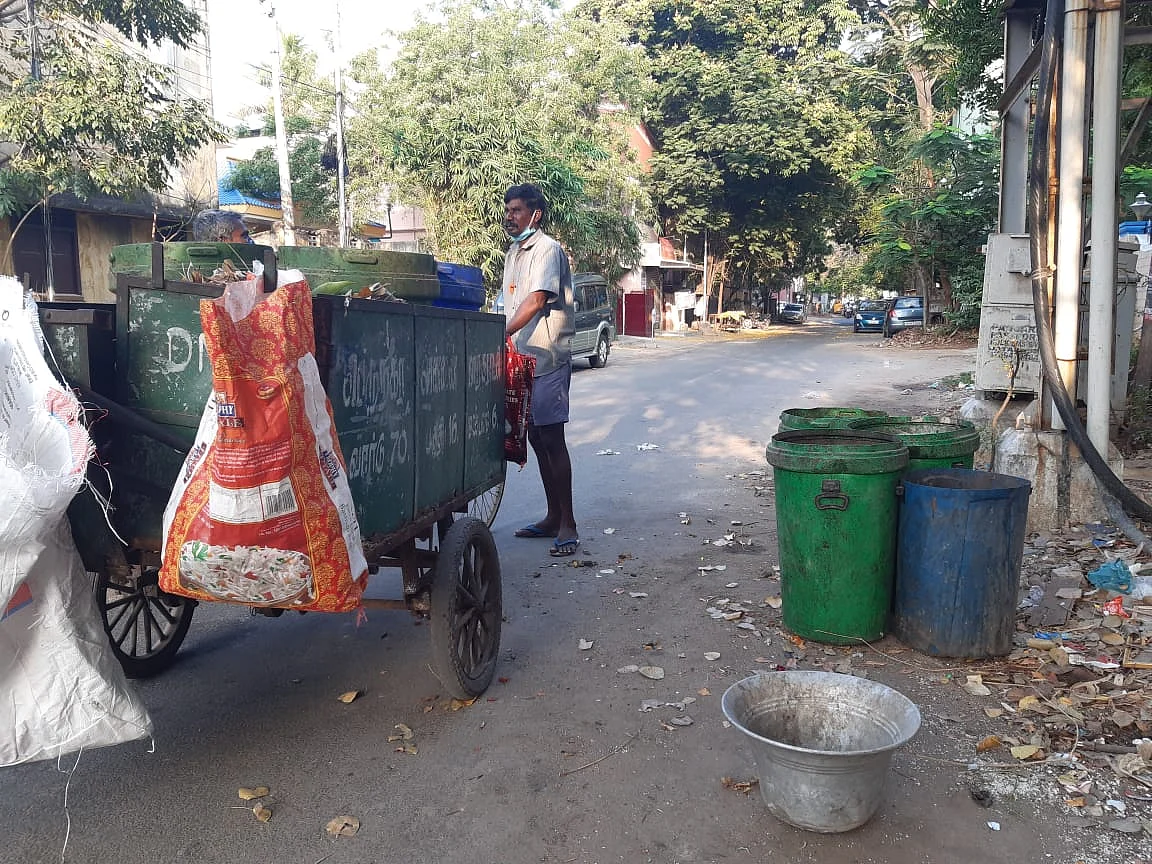 தூய்மைப்பணியாளர்
