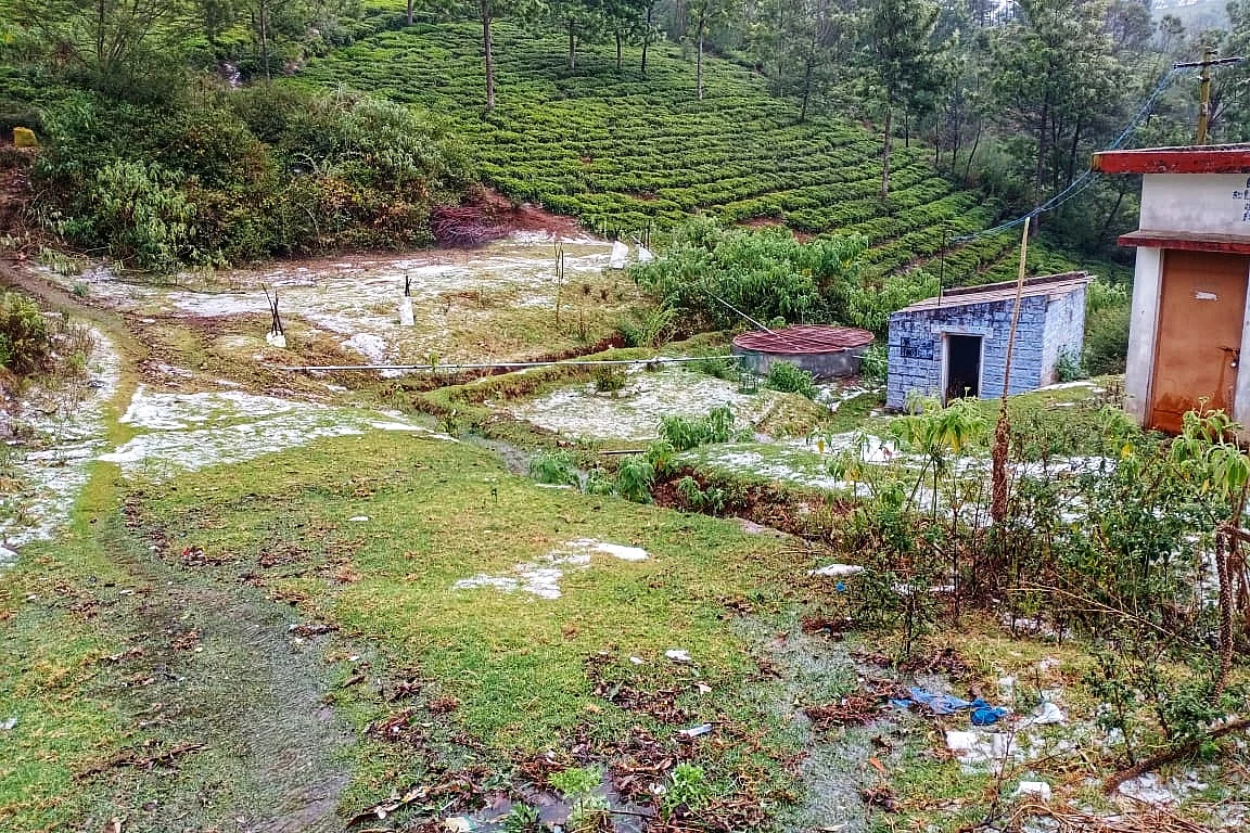 ஆலங்கட்டி மழை