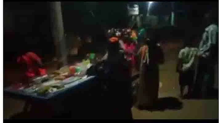 ஊரடங்கை மீறி திருவிழா