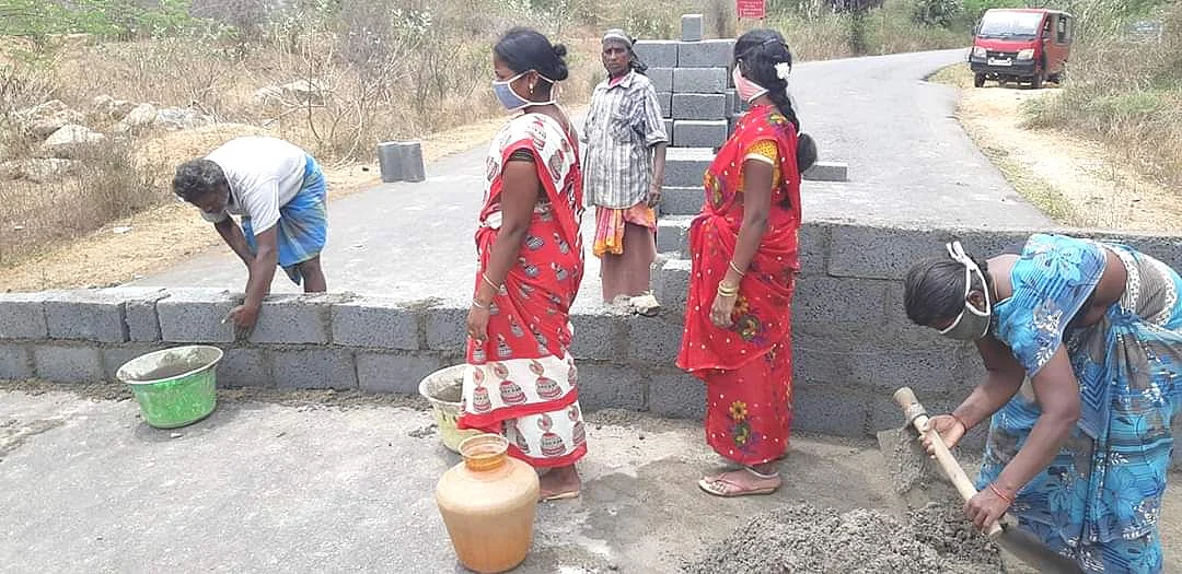 தமிழக எல்லையில் தடுப்புச் சுவர்