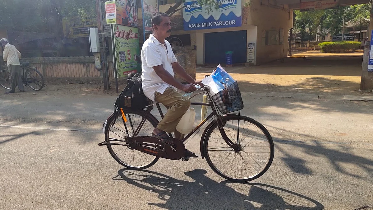சைக்கிளில் பயணம் செல்லும் ஜெயகாந்தன்