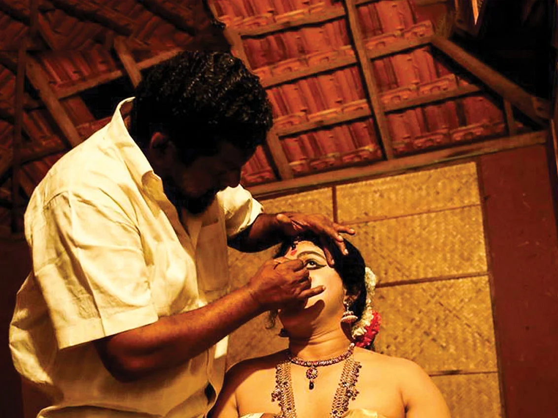 “உணர்ந்தால்தான் ஒப்பனை செய்ய முடியும்!”