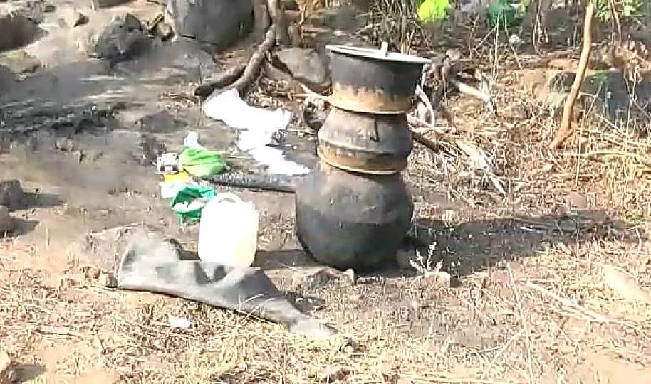 கள்ளச்சாராயம்