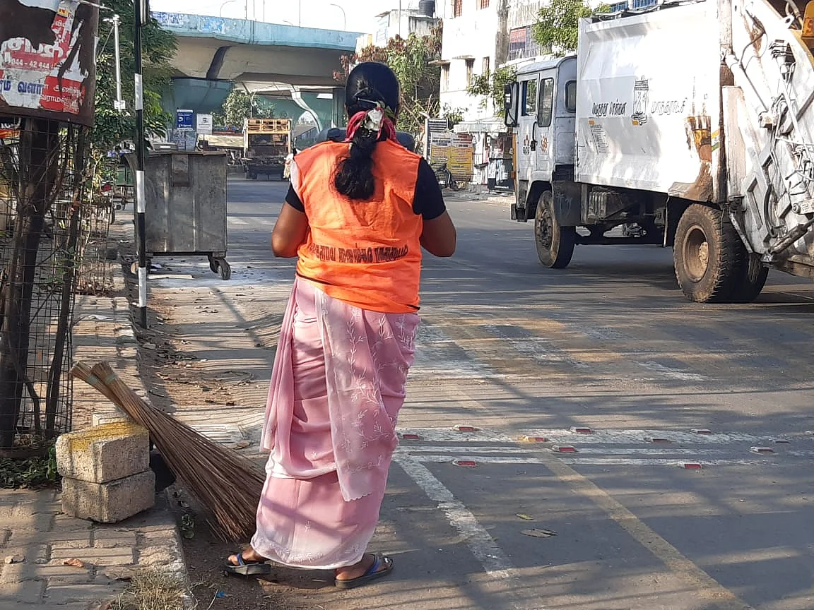 தூய்மைப்பணியாளர்
