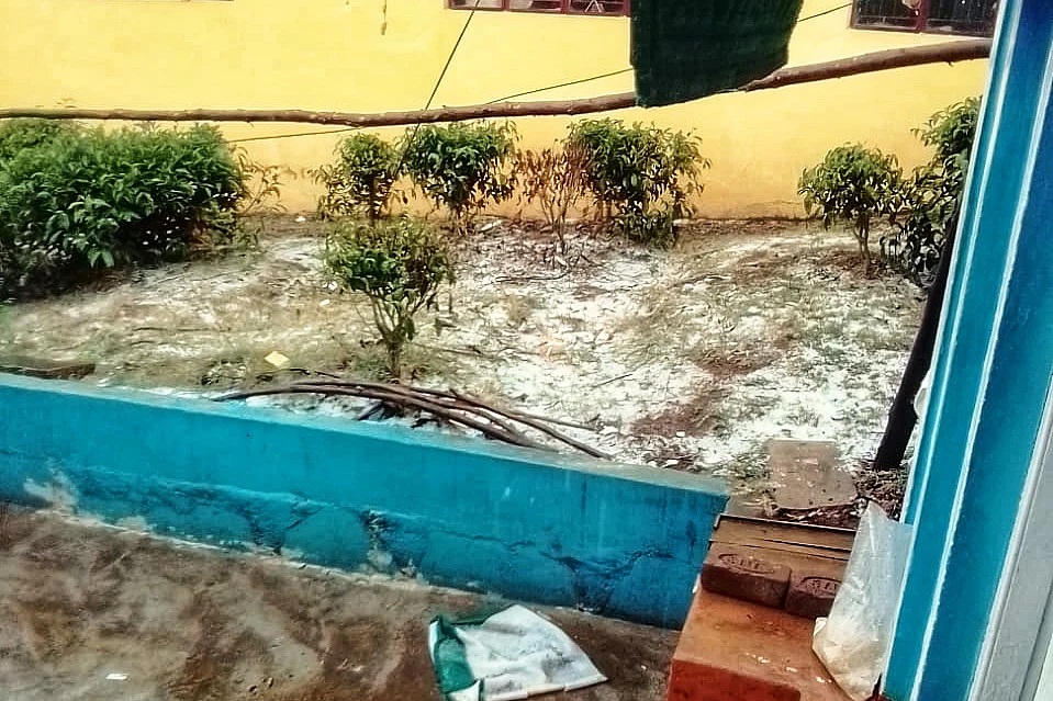 ஆலங்கட்டி மழை