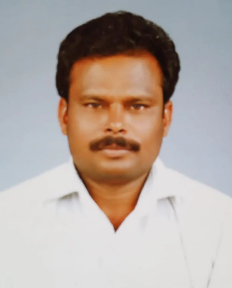 வாழைத்தோட்ட விவசாயி ஆர்.பழனிச்சாமி