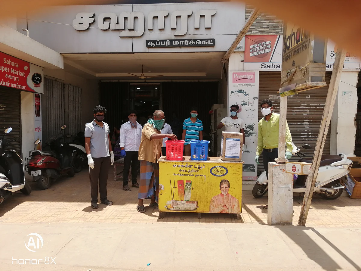 திருவாரூரில் ஏழைகள் பசியாற்றும் உணவு வங்கி... தன்னார்வலர்களின் அசத்தல் முயற்சி!