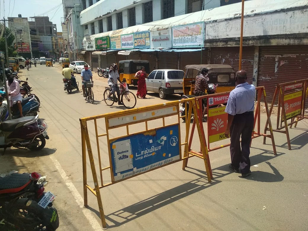 வண்டிக்கார தெரு சாலை மூடல்.