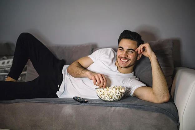 Eating while watching tv is bad