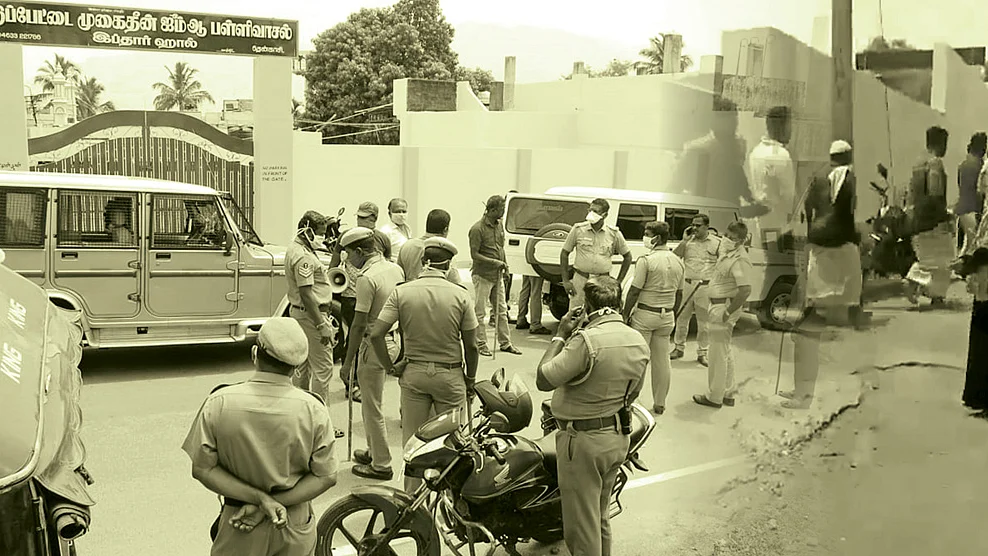 ஊரடங்கை மீறி தொழுகை