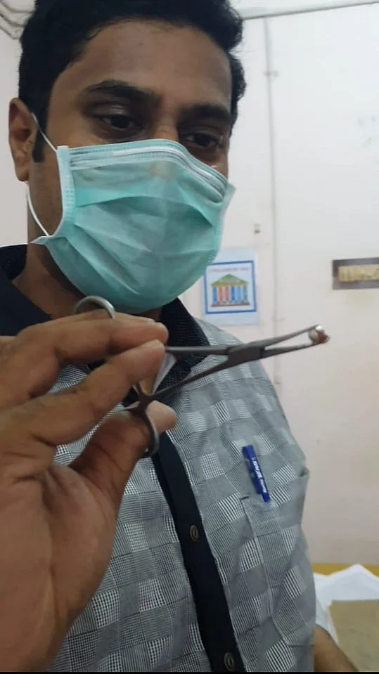 சிறுமியின் வேதனையைப் போக்கிய அரசு மருத்துவர்
