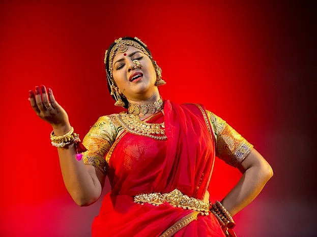 "மாதவன், ஷாலினிகிட்ட லவ் சொல்ற அந்த ட்ரெய்ன் சீன்...!"- ஸ்வர்ணமால்யா ஷேரிங்ஸ் #20YearsofAlaipayuthey