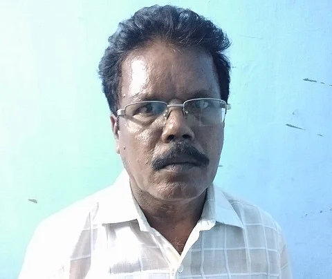 பள்ளி ஆசிரியர் சிவன்